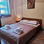 Bа́kish Guest house Obzor