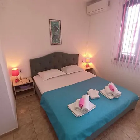 Guest house Bа́kish Obzor
