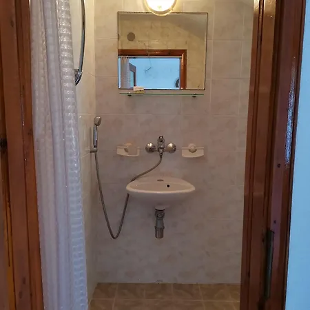 Bа́kish Guest house 3*