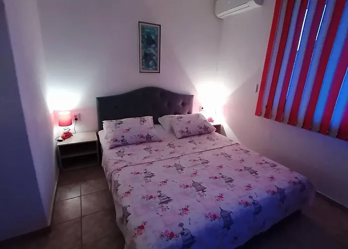 Bа́kish Guest house